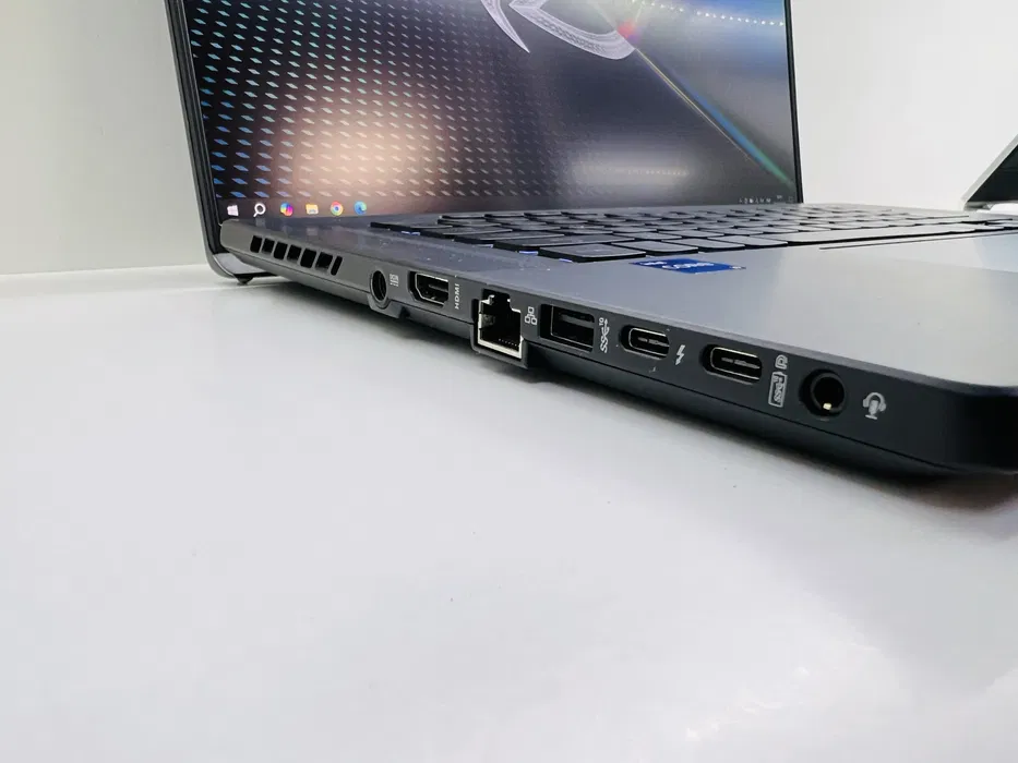 ASUS ROG Zephyrus 15 | i9-11900H | RTX 3060 | 1TB SSD | 16GB RAM | 2K 165Гц