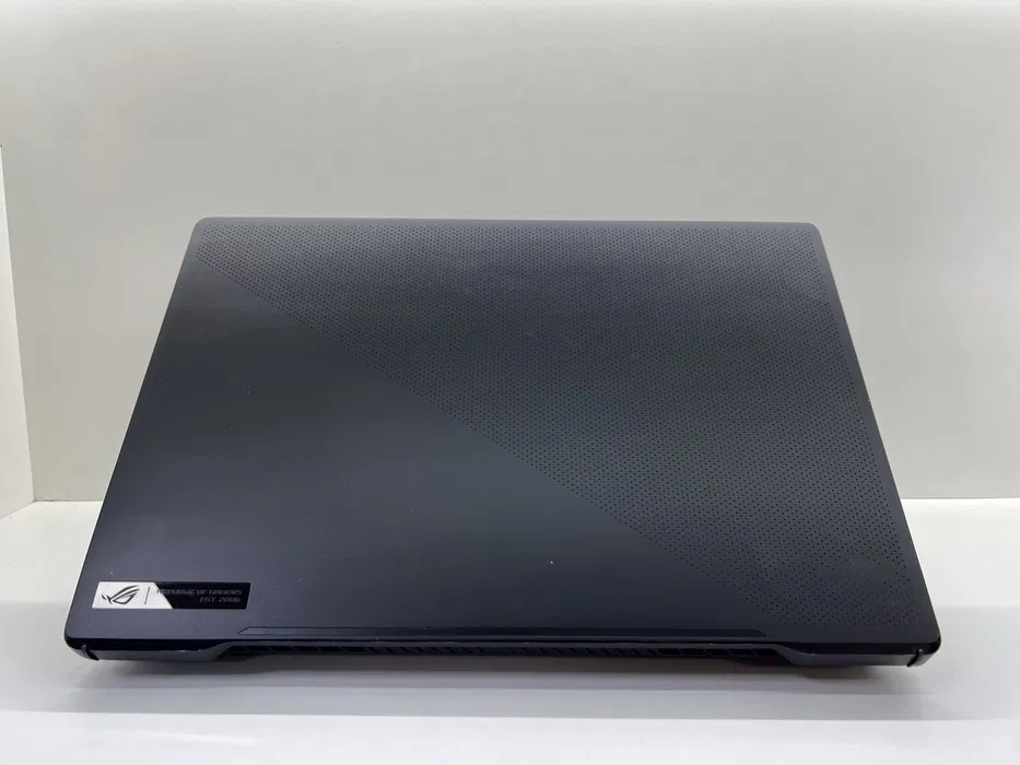 ASUS ROG Zephyrus 15 | i9-11900H | RTX 3060 | 1TB SSD | 16GB RAM | 2K 165Гц